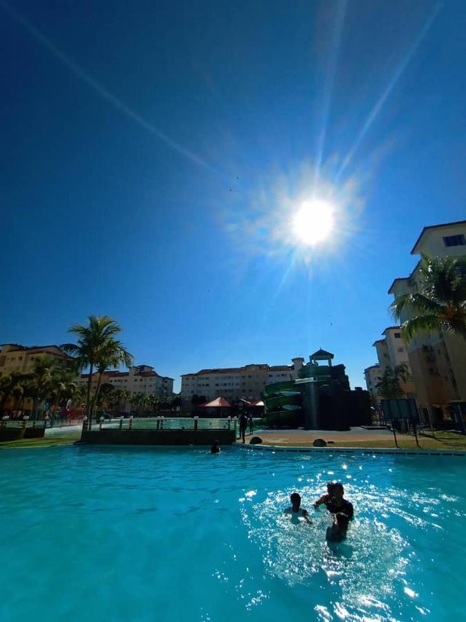 Delima Hotel & Homestay Порт-Диксон Экстерьер фото